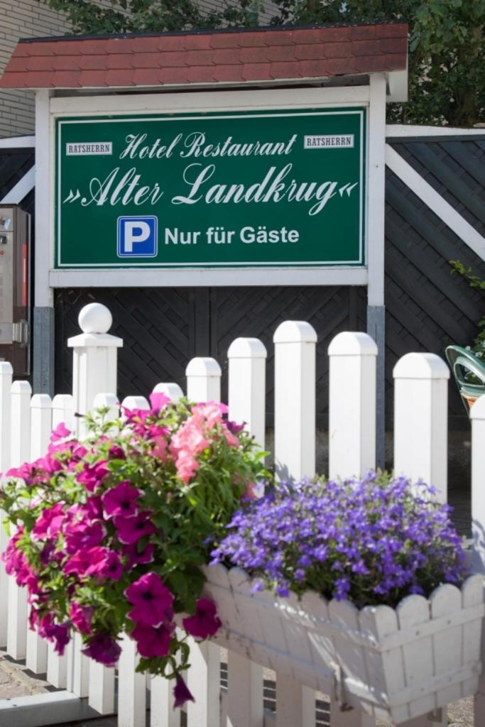 Отель Alter Landkrug Норторф Экстерьер фото